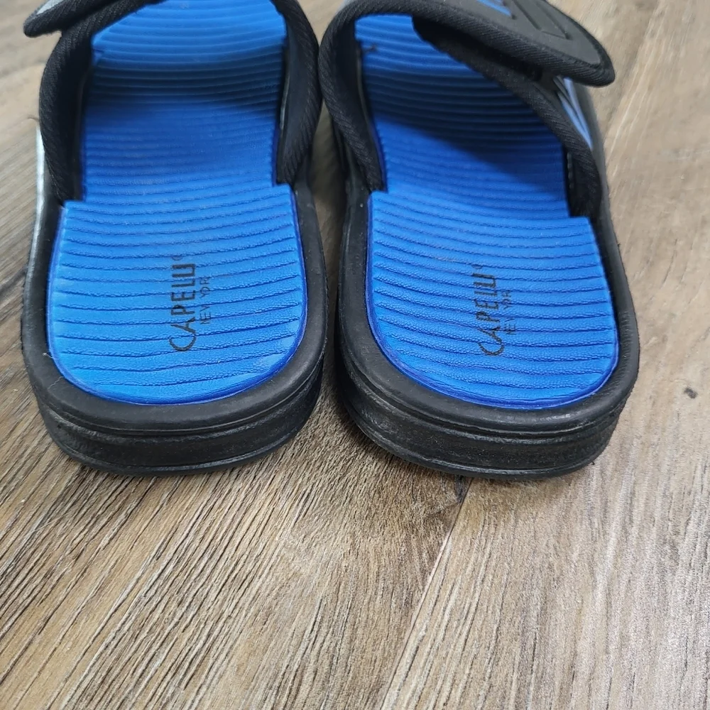 Capelli new york boy slip on sandals size 13 US adjustable black blue flip flops